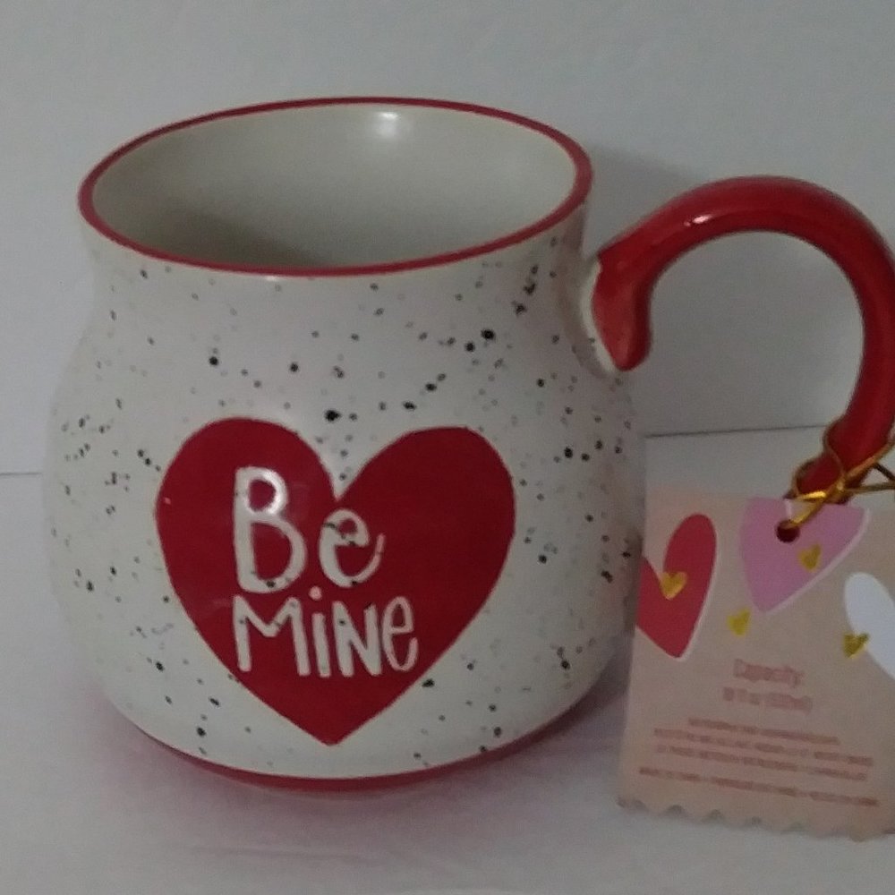 Global Design Collections Be Mine Mug